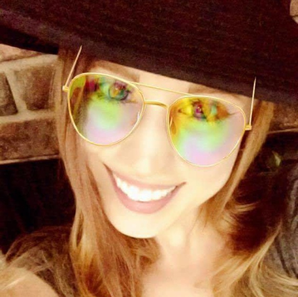 Meet your Posher, Valerie - Picture 7 of 8